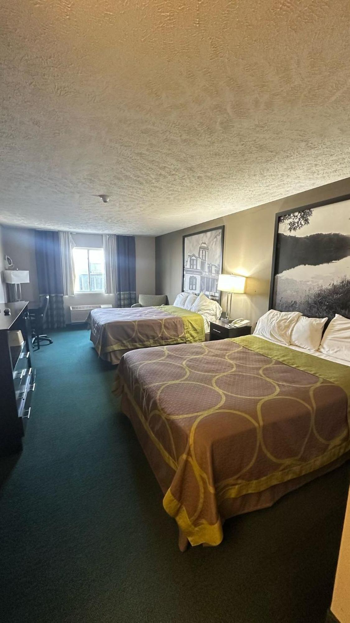 Burgundy Inn & Suites By Oyo El Paso Exteriör bild